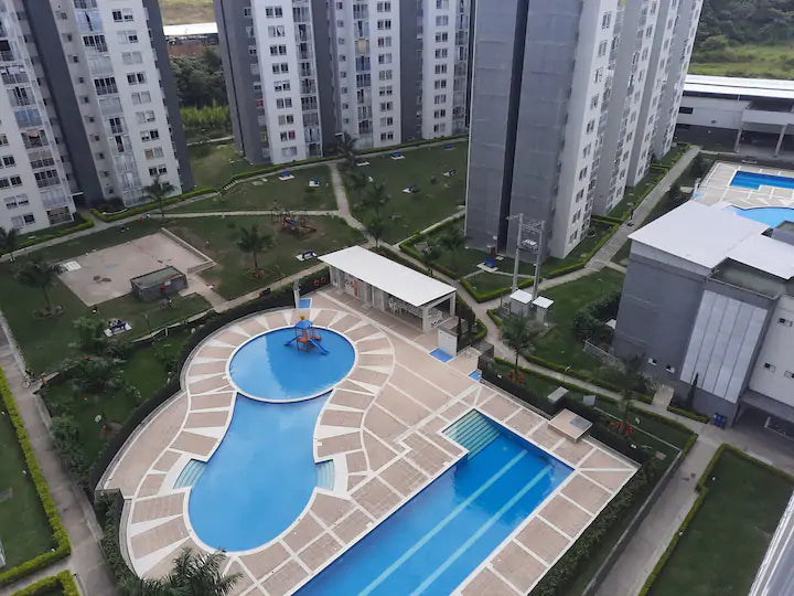 Are social con 2 piscinas para adultos, 2 para niños, Parque infantil, Salon social para eventos 