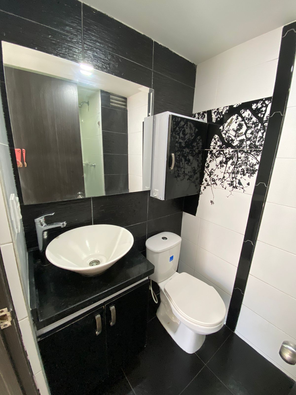 VENTA HERMOSO APARTAMENTO - ACABADOS DE LUJO VISTA A LA PISCINA (IBAGUÉ VIA AEROPUERTO 3224674131/3188500845/3156070603/3002301347)