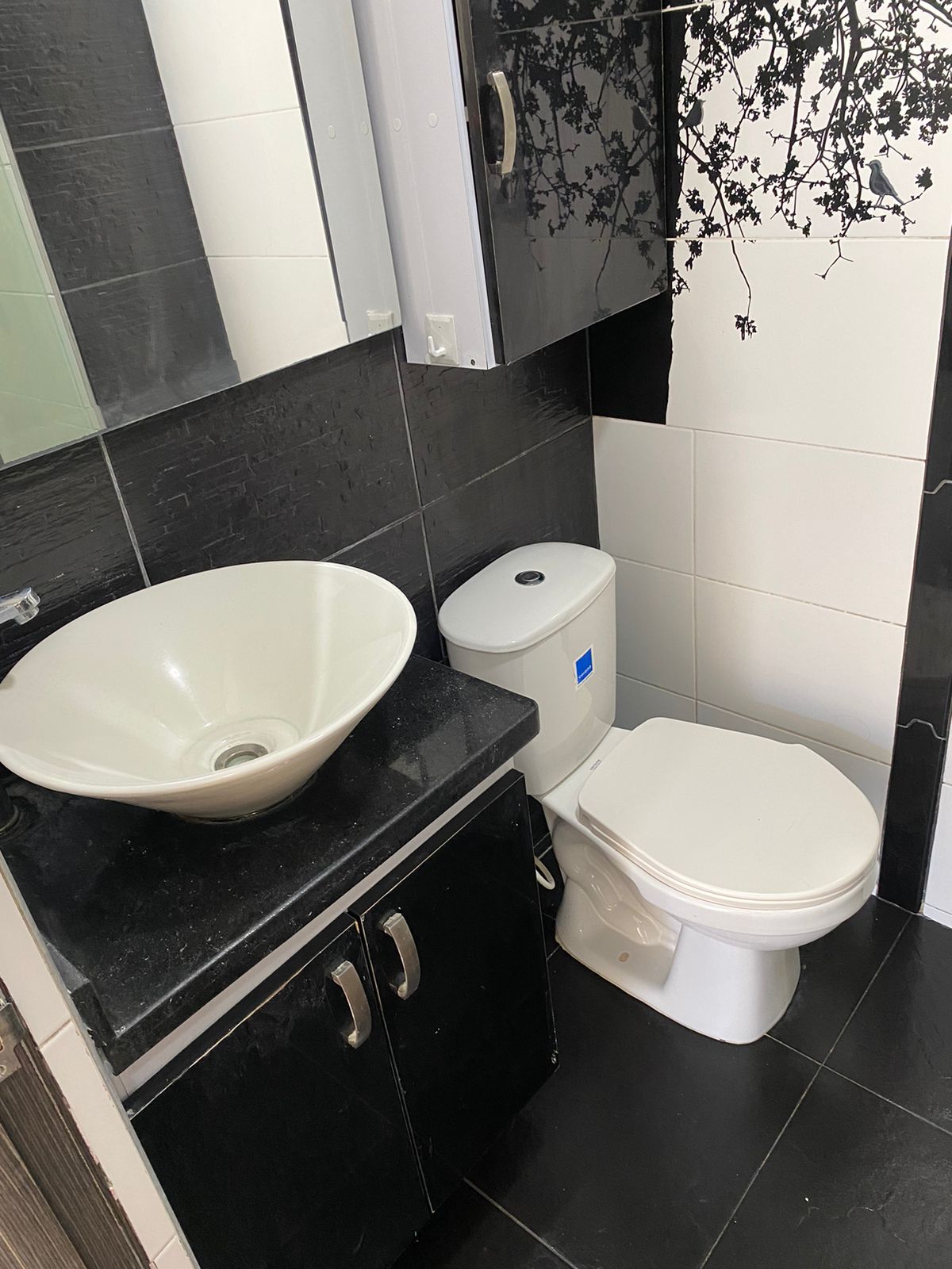 VENTA HERMOSO APARTAMENTO - ACABADOS DE LUJO VISTA A LA PISCINA (IBAGUÉ VIA AEROPUERTO 3224674131/3188500845/3156070603/3002301347)