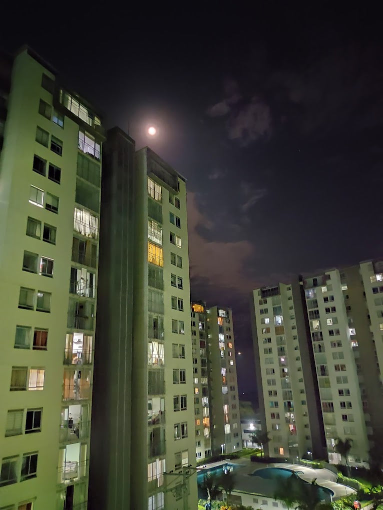VENTA HERMOSO APARTAMENTO - ACABADOS DE LUJO VISTA A LA PISCINA (IBAGUÉ VIA AEROPUERTO 3224674131/3188500845/3156070603/3002301347)